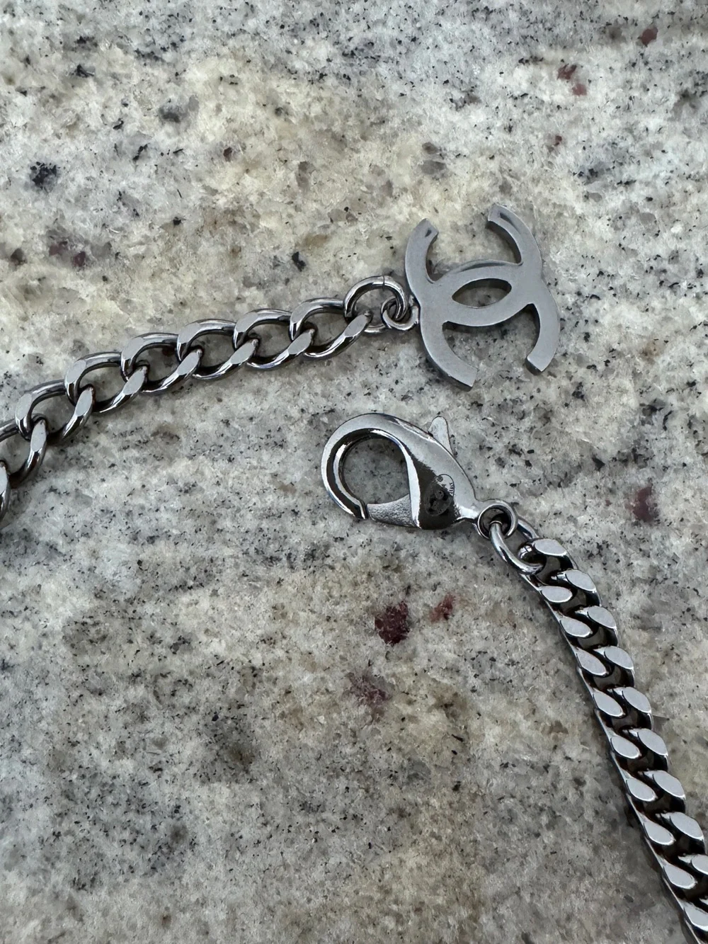 Chanel 2021 Ruthenium Chain & Strass CC Necklace Choker